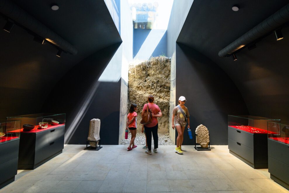 Muzeul_Arheologie_Medievala_1